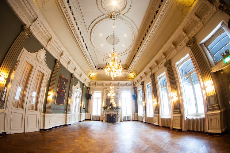 De Groote Sociëteit