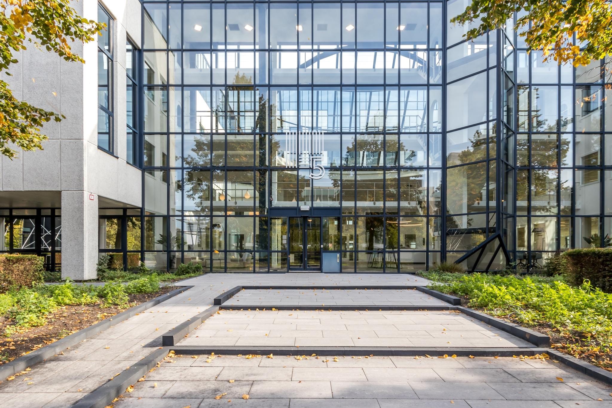 AT FIVE OFFICES | Kantoorruimte Rijswijk
