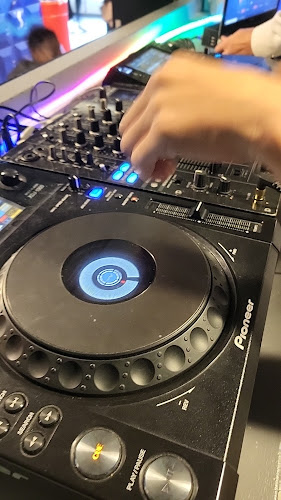 De Bassment