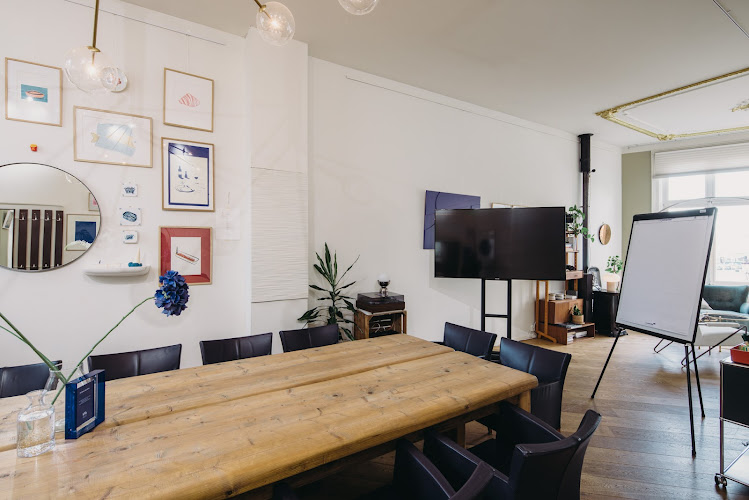 Vergaderlocatie KW9 Amsterdam (creatief vergaderen, meetingrooms, podcast- en trainingsruimtes, workshop- & vergaderruimtes)