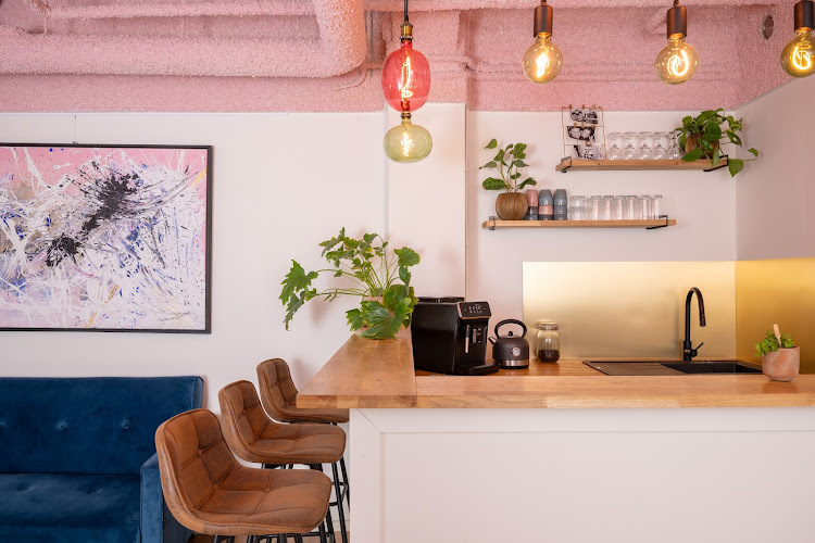 DeepSpace (Bijzondere en inspirerende vergaderlocatie, creatieve ruimte, meeting room, workshop- & vergaderruimte)
