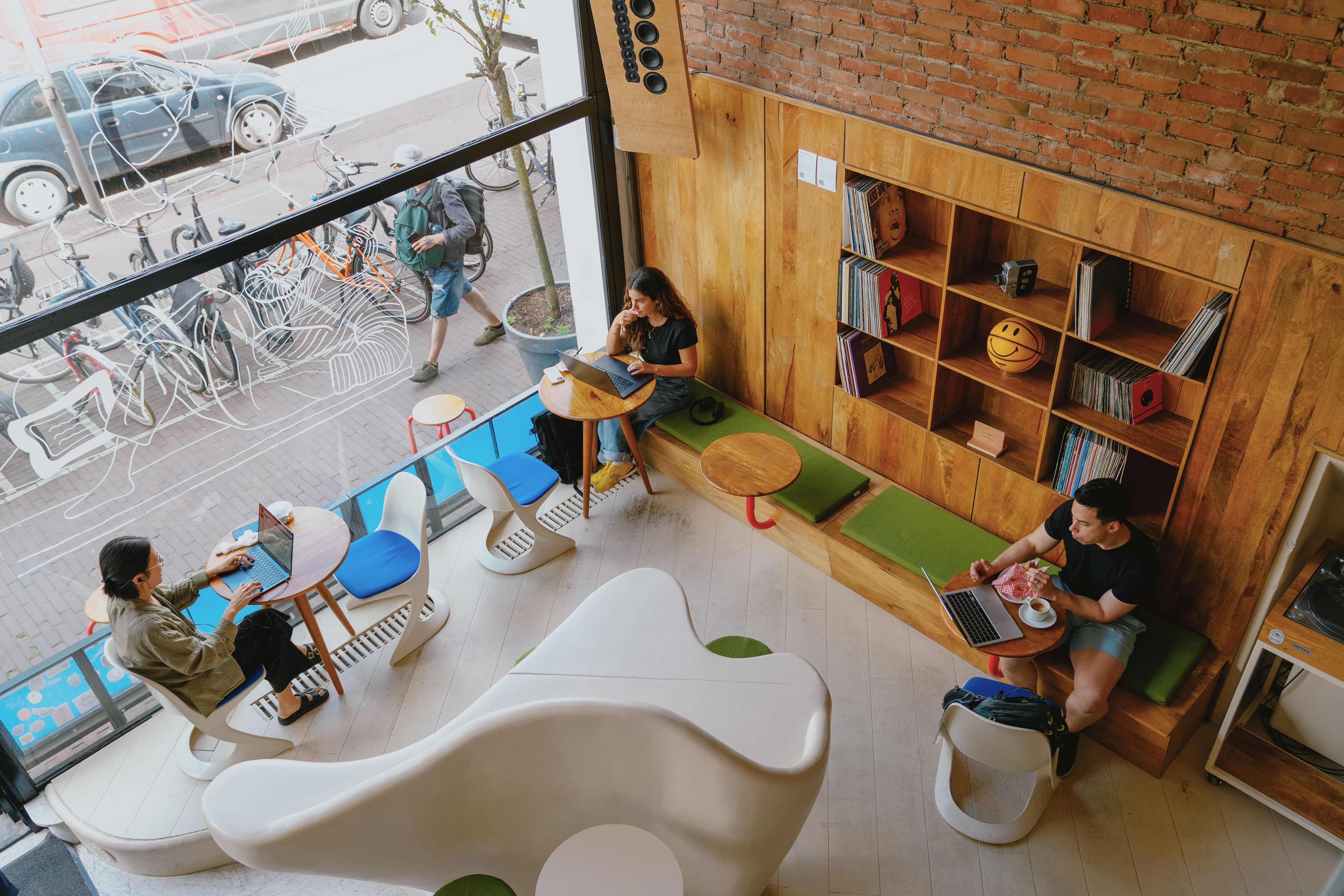 BounceSpace Coffee & Coworking
