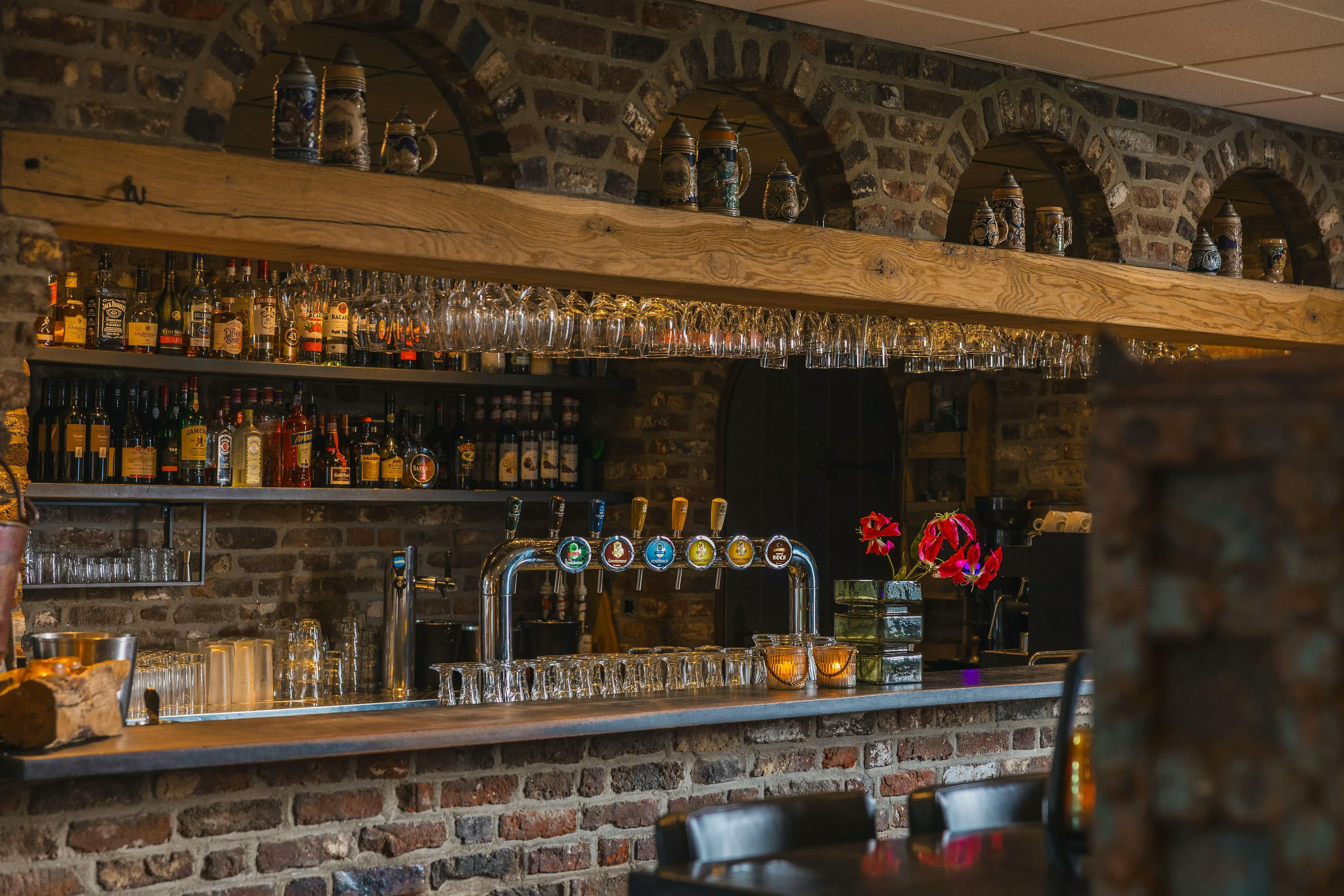 Partycentrum / Restaurant De Sluis