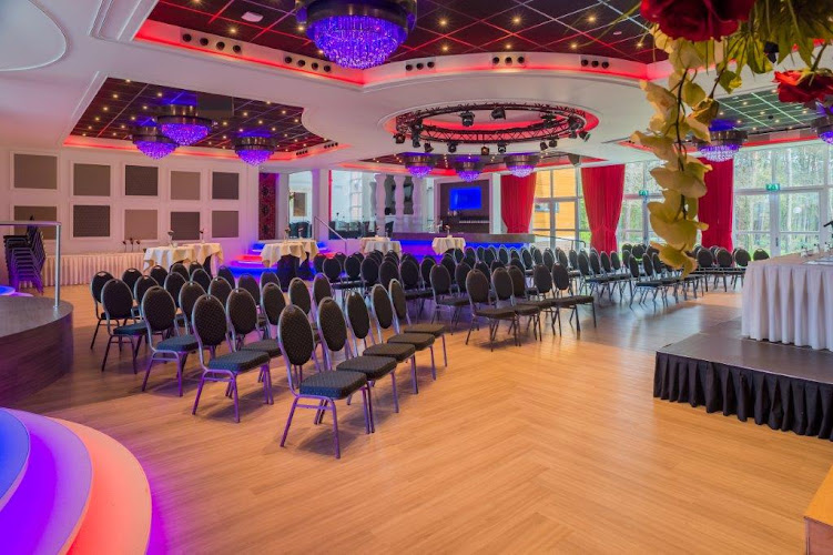 Zaal Zeven