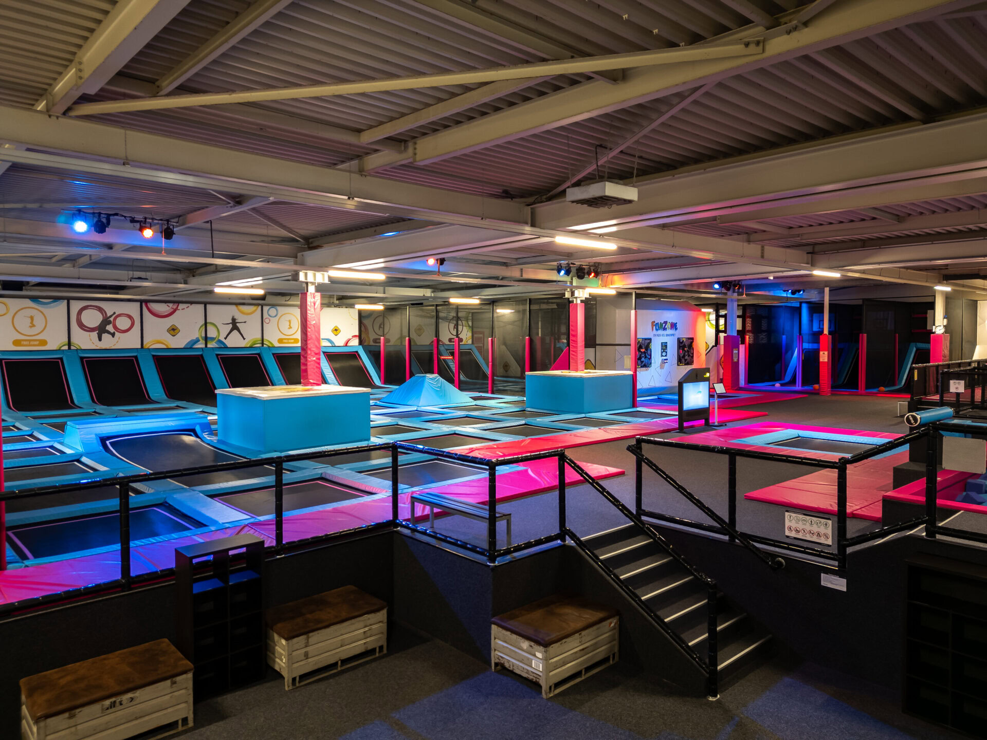 FunZone Zwolle (Trampolinepark & Lasergame)