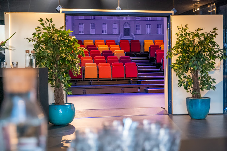 Theater de Kubus Hoogeveen
