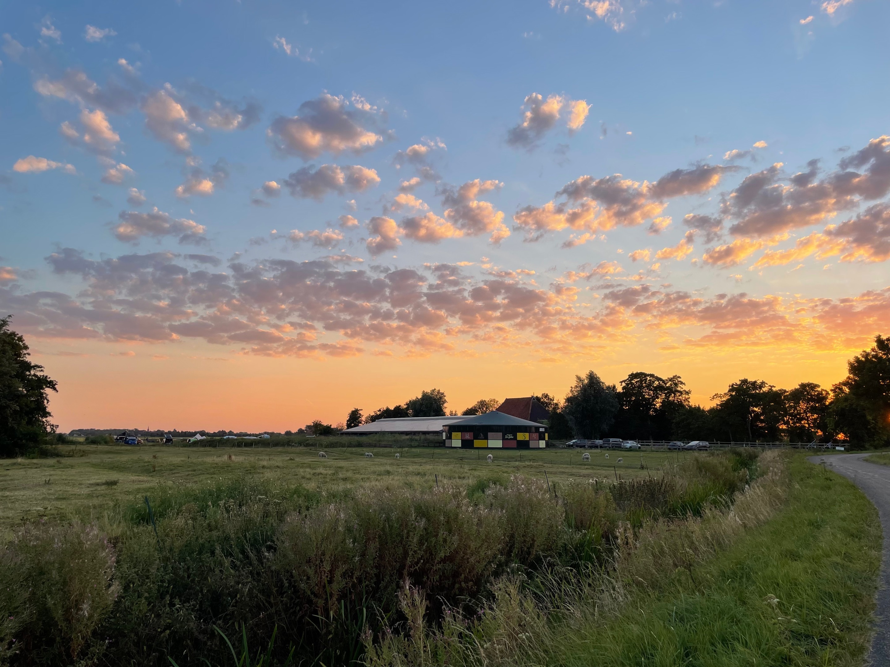 Stadsboerderij & Camping De Sibbe - Kamperen, Trouwen, Vergaderen en Vieren