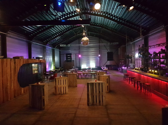 EM2 VENUE